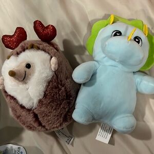 2 Valentine’s Day stuffed animals